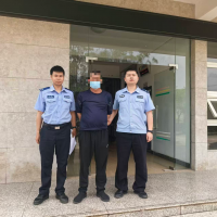 心存侥幸！楚雄一男子烧烤店“顺走”他人手机，最终...