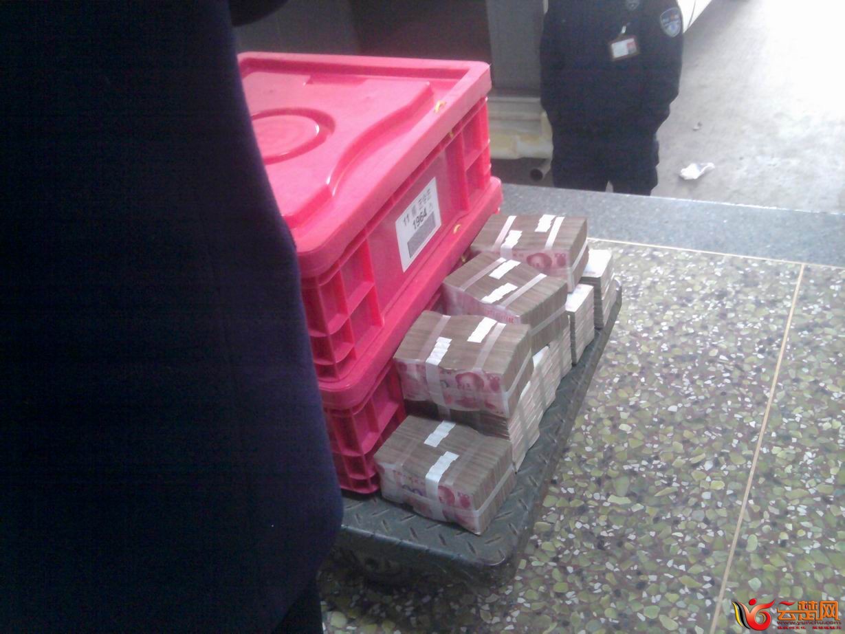 2011-12-13 11.33.33.jpg