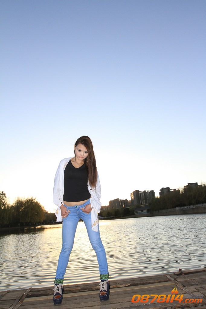 81438432C9F5561E126FE00989FFF0F3708DAE26DA0752A03A5D7AD5913BF6EAF8CE8E5DC03C882E.jpg