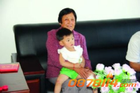 17DF10462469.jpg