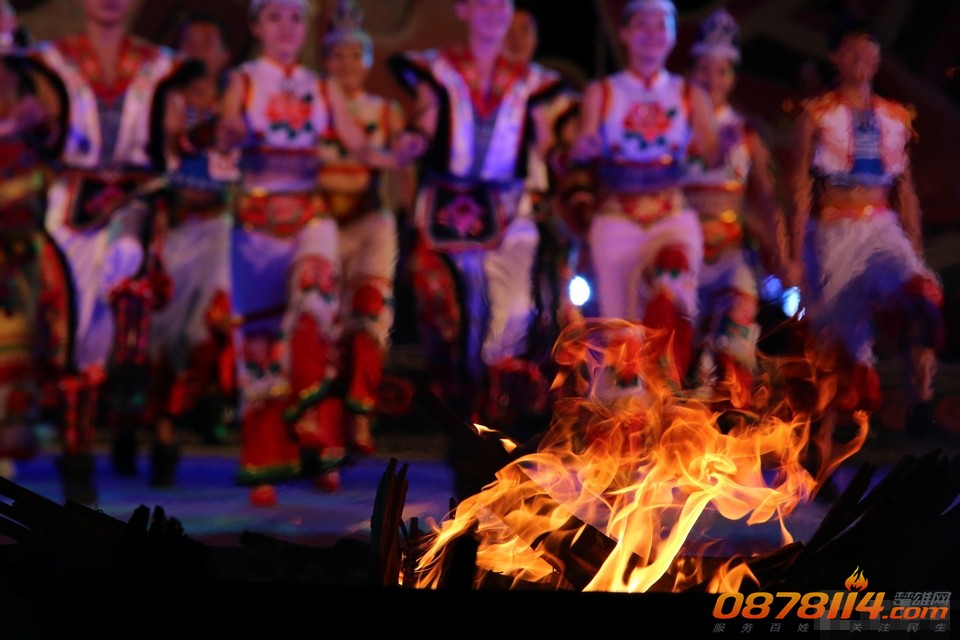 1120251lzs1blig8dbw1b3.jpg