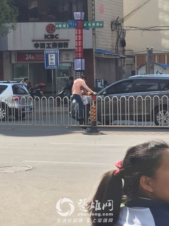 隔离栏3.jpg