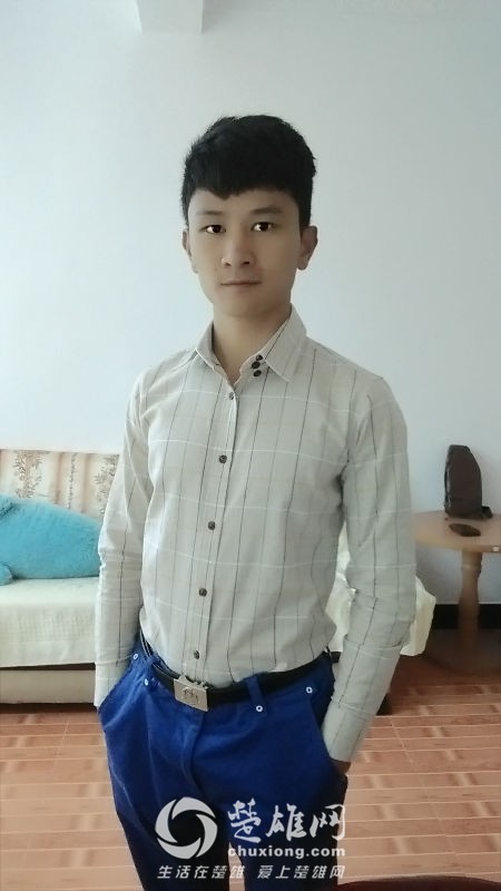 47618